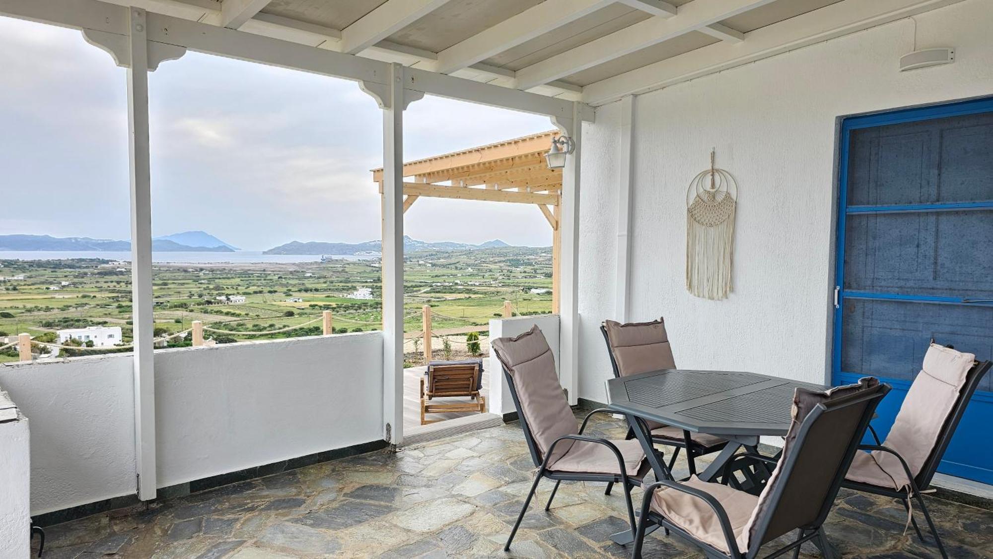 Bayview Villa With Jaccuzi - Milos Zefiria Exterior photo
